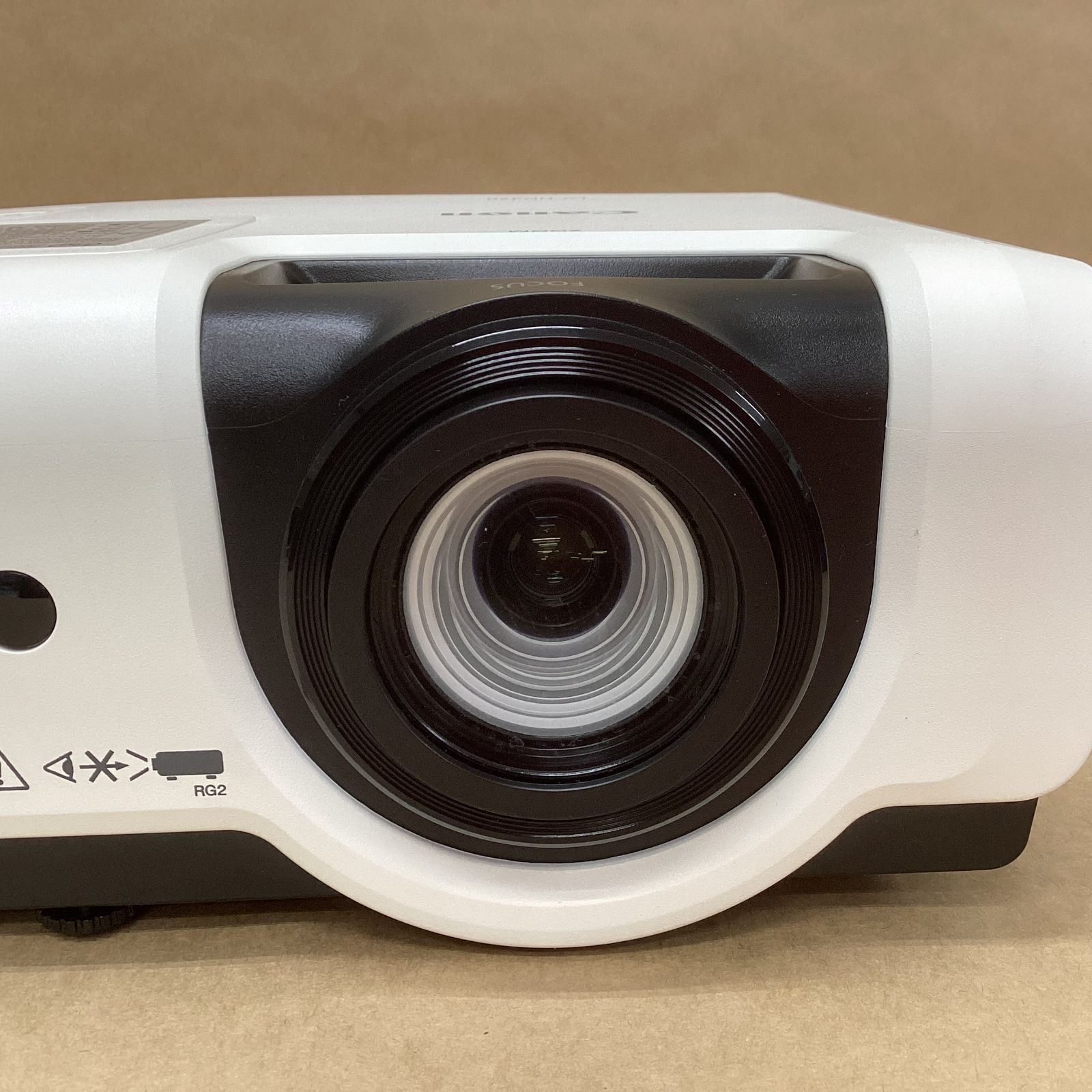 ランプ使用238時間 CANON プロジェクター LV-HD420 4200ルーメン D-SUBケーブル HDMIケーブル USB-Bケーブル リモコン