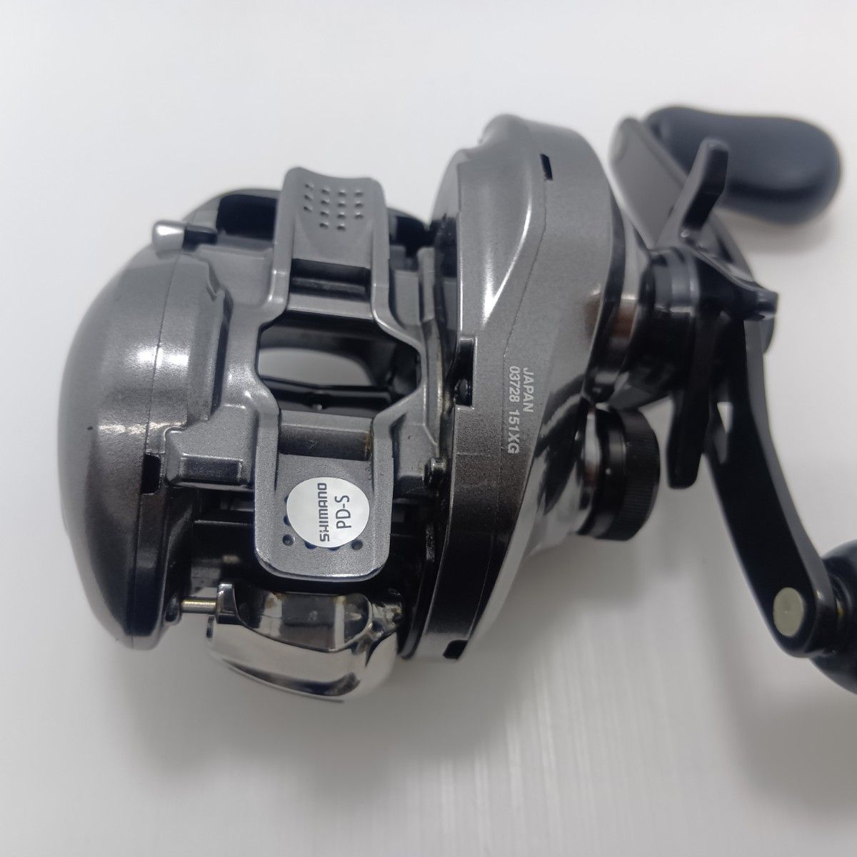 SHIMANO シマノ ベイトリール 17クロナーク MGL 151XG 03728 やや傷や汚れあり OLIVEOS_COM_TR