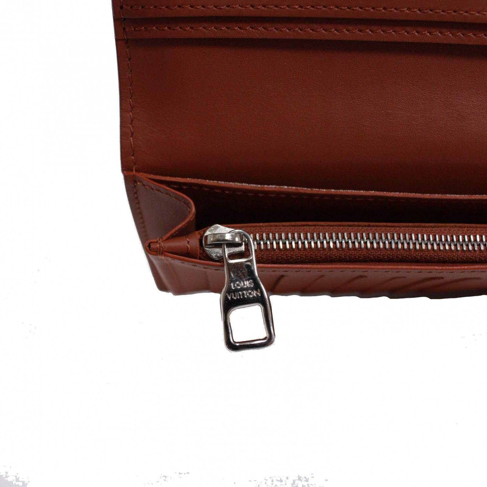 82631 二つ折り財布