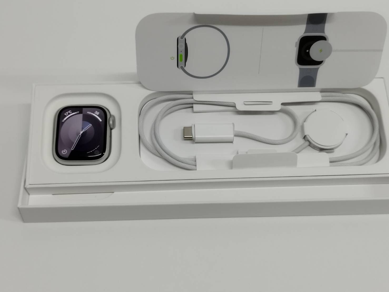 Apple Watch Series 9 GPS 41mm A2978 シルバー MR9M3J A