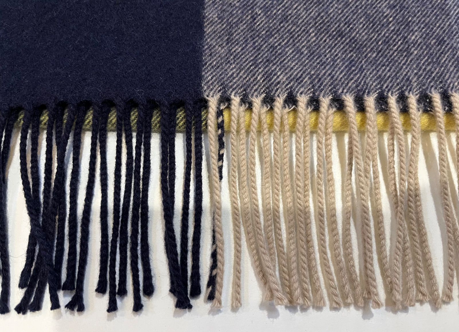 ジョンストンズ カシミア