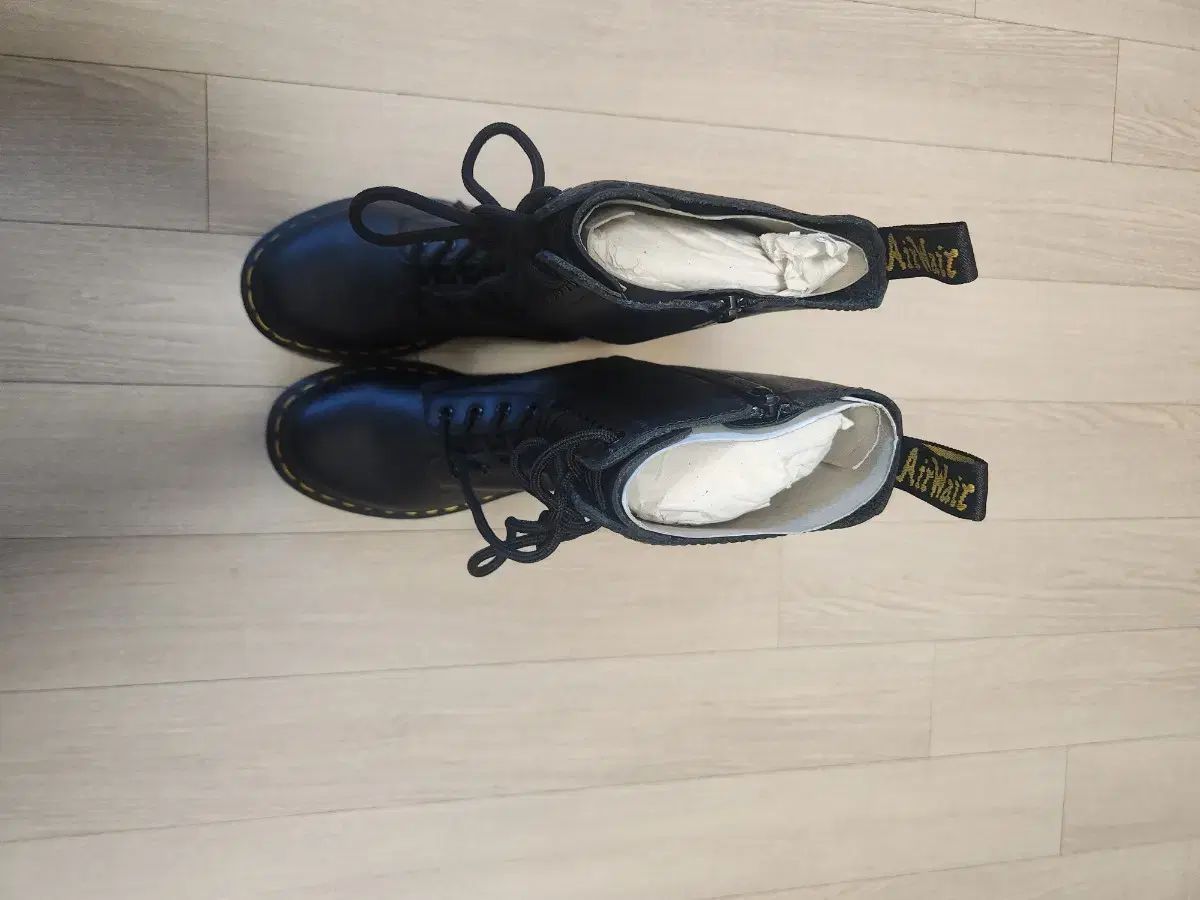 DR. MARTENSコリア1490