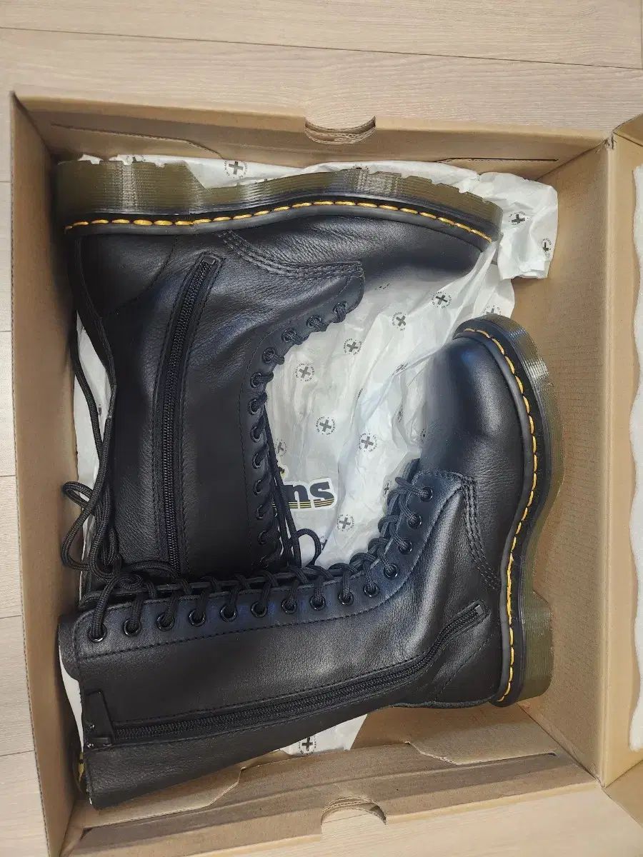  DR. MARTENSコリア1490 その他 ブーツ