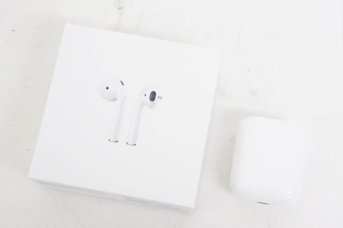 Appleアップル ワイヤレスイヤホン AirPodsエアポッズ 第2世代 MV7N2J A