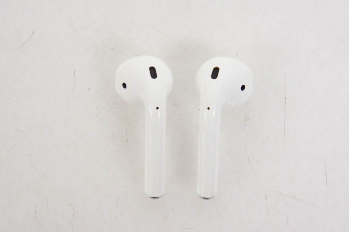 Appleアップル ワイヤレスイヤホン AirPodsエアポッズ 第2世代 MV7N2J A