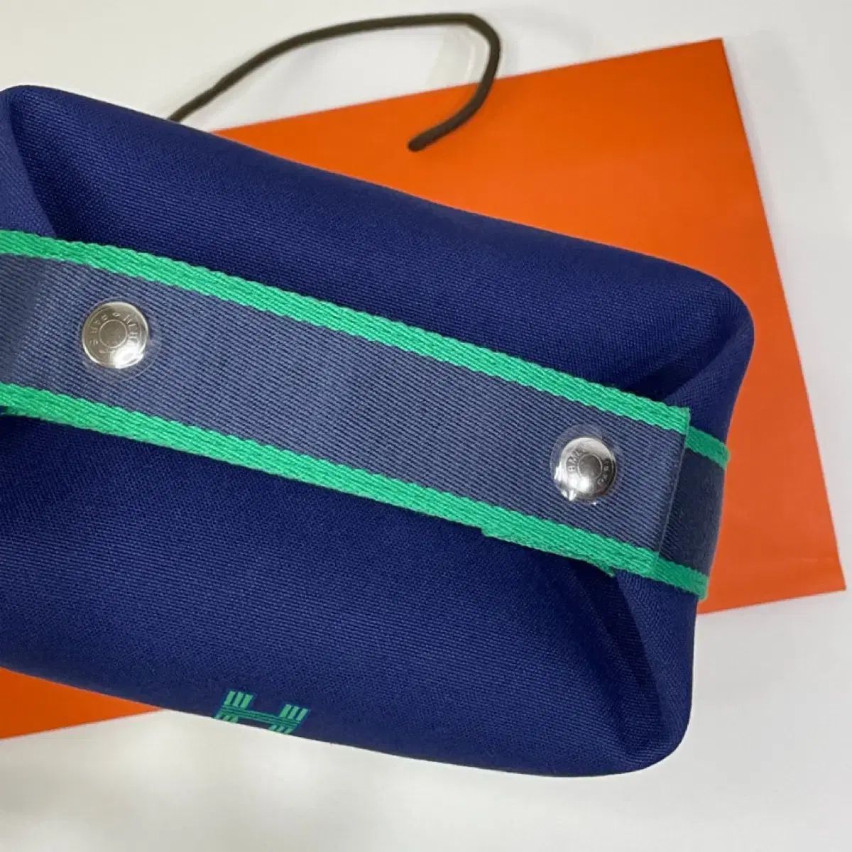 エルメス ブリード ア ブラック ポーチ