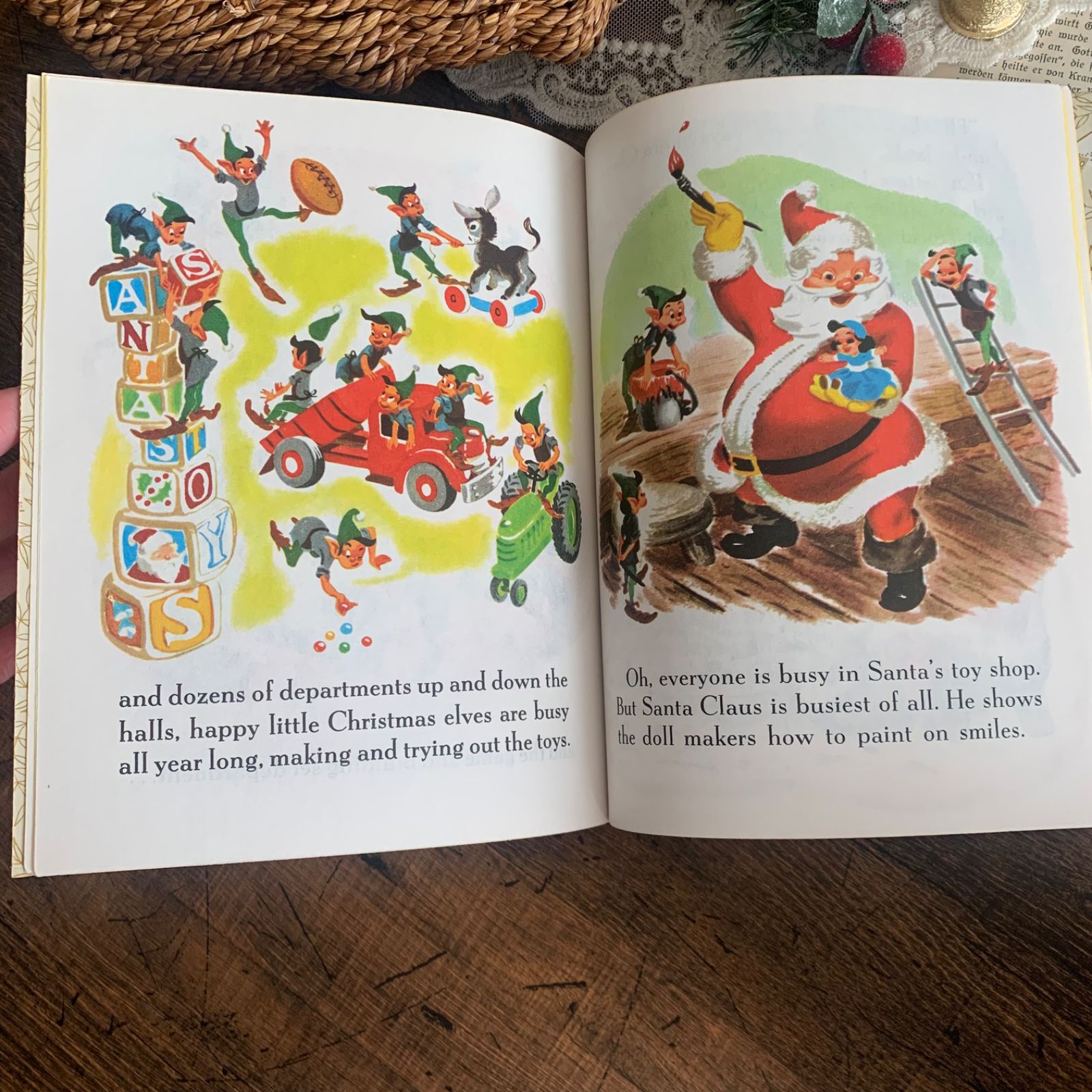 ヴィンテージ 絵本 Walt Disney's Santa's Toy Shop 1981年 児童書