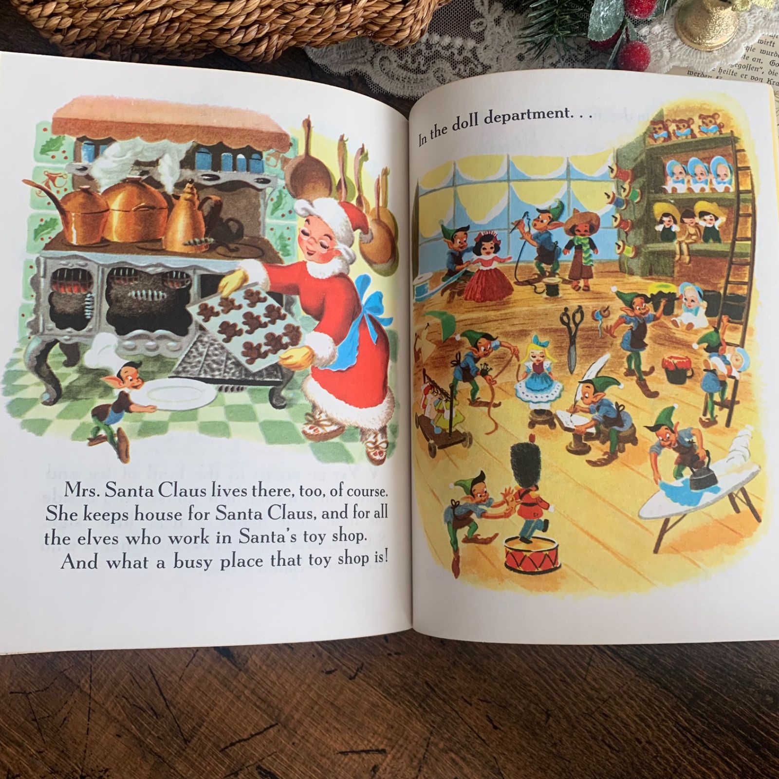 ヴィンテージ 絵本 Walt Disney's Santa's Toy Shop 1981年 児童書