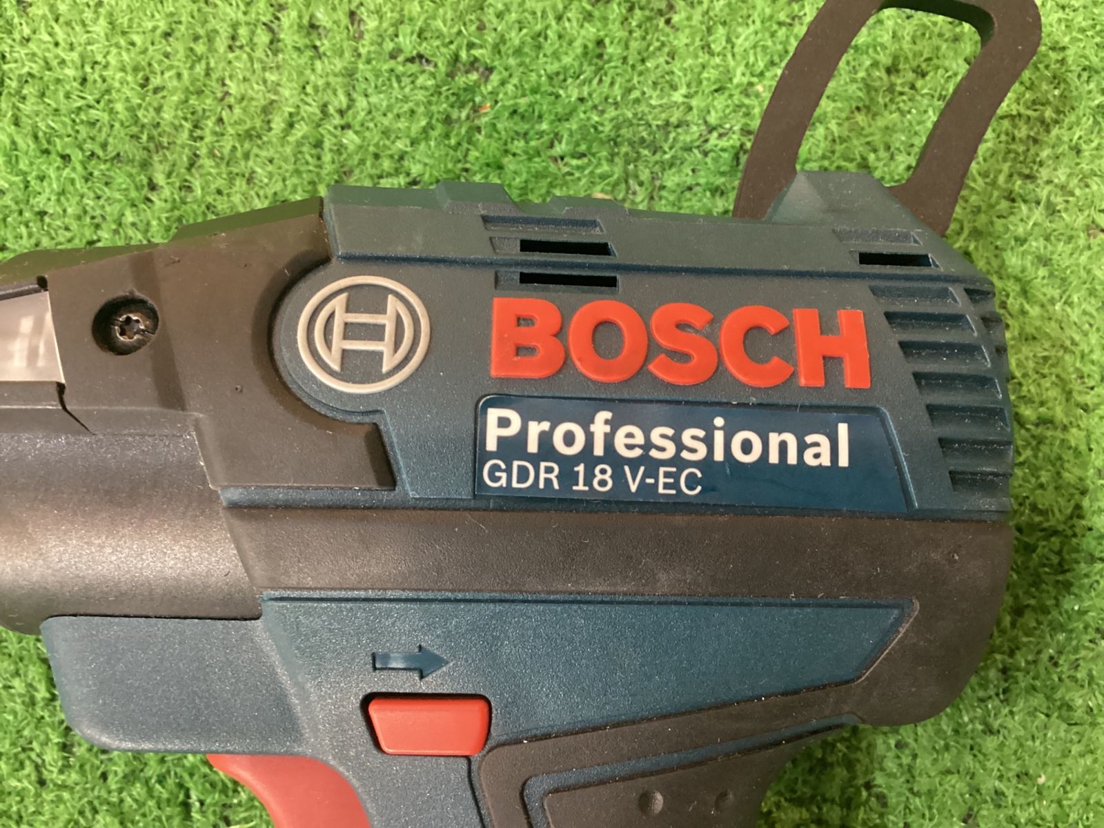 BOSCH GDR18V-EC バッテリーインパクトドライバ 現状品 有 ケース有 サ-35