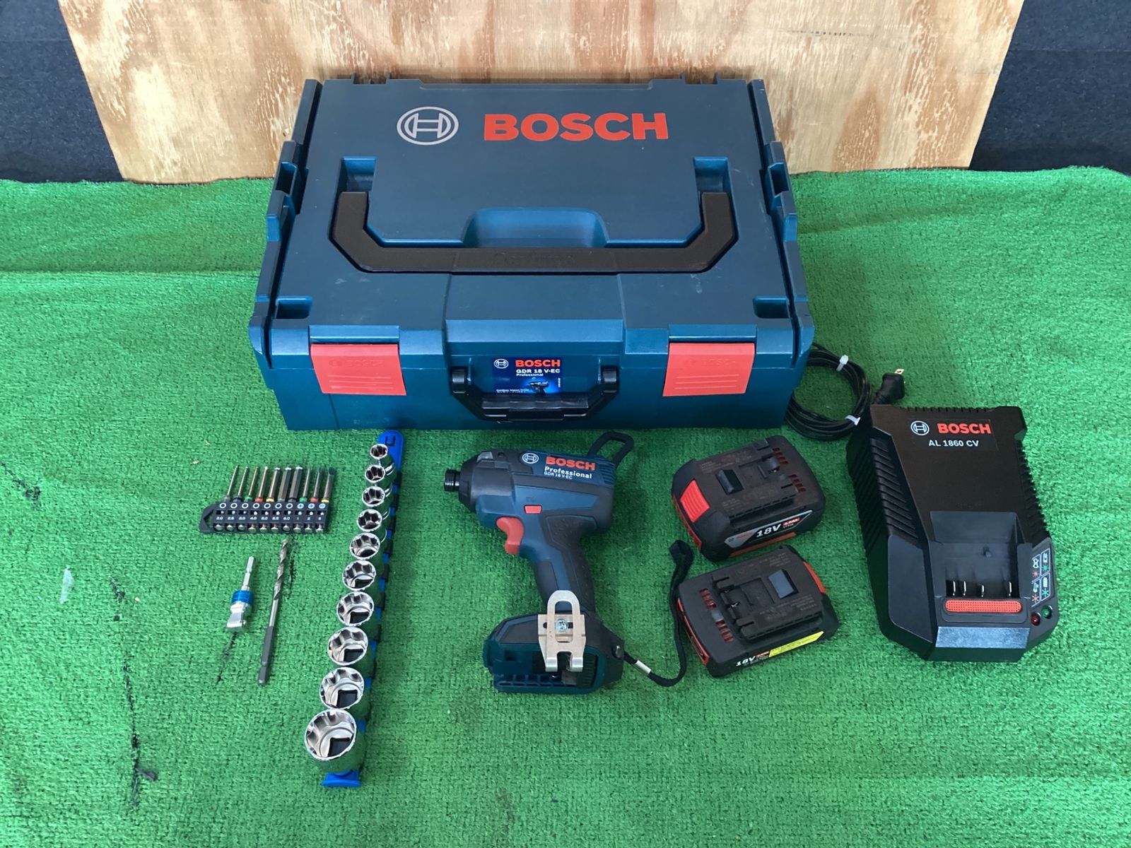 BOSCH GDR 18 V-EC バッテリーインパクトドライバ 有 ケース有 サ-35