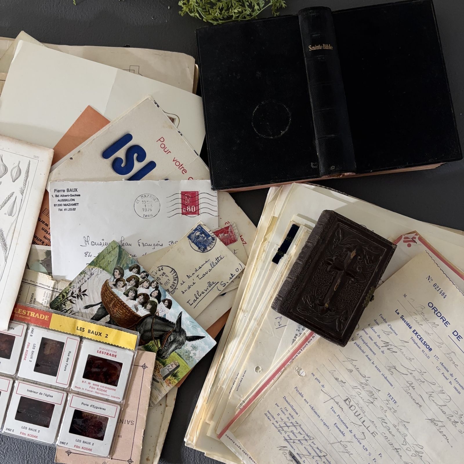 大量1 8 kg程度 アンティーク ヴィンテージ ビンテージ 紙もの フランス雑貨 領収書 ミゼル 伝票 ビュバー ポストカード 封筒 ジャーナル 6