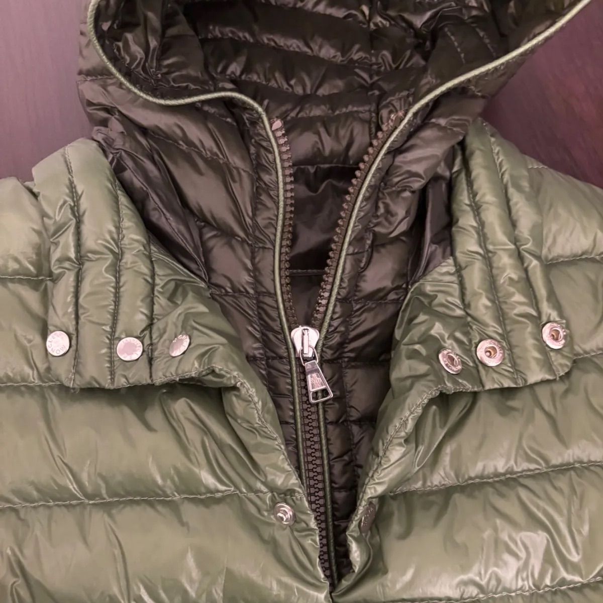 美品】【8Y(130cm)】MONCLER(モンクレール) キッズ ライトダウン