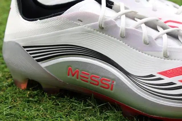  アディダス F 50 メッシ エリート FG サッカーボール サッカー フットサル