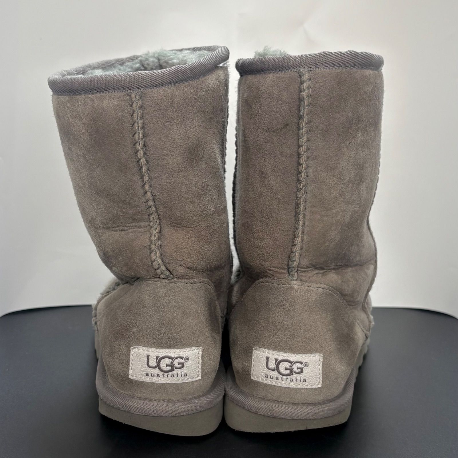 UGG グレー ムートンブーツ Classic Short ugg グレー ムートンブーツ UGG WOMENS CLASSIC SHORT II GREY アグ