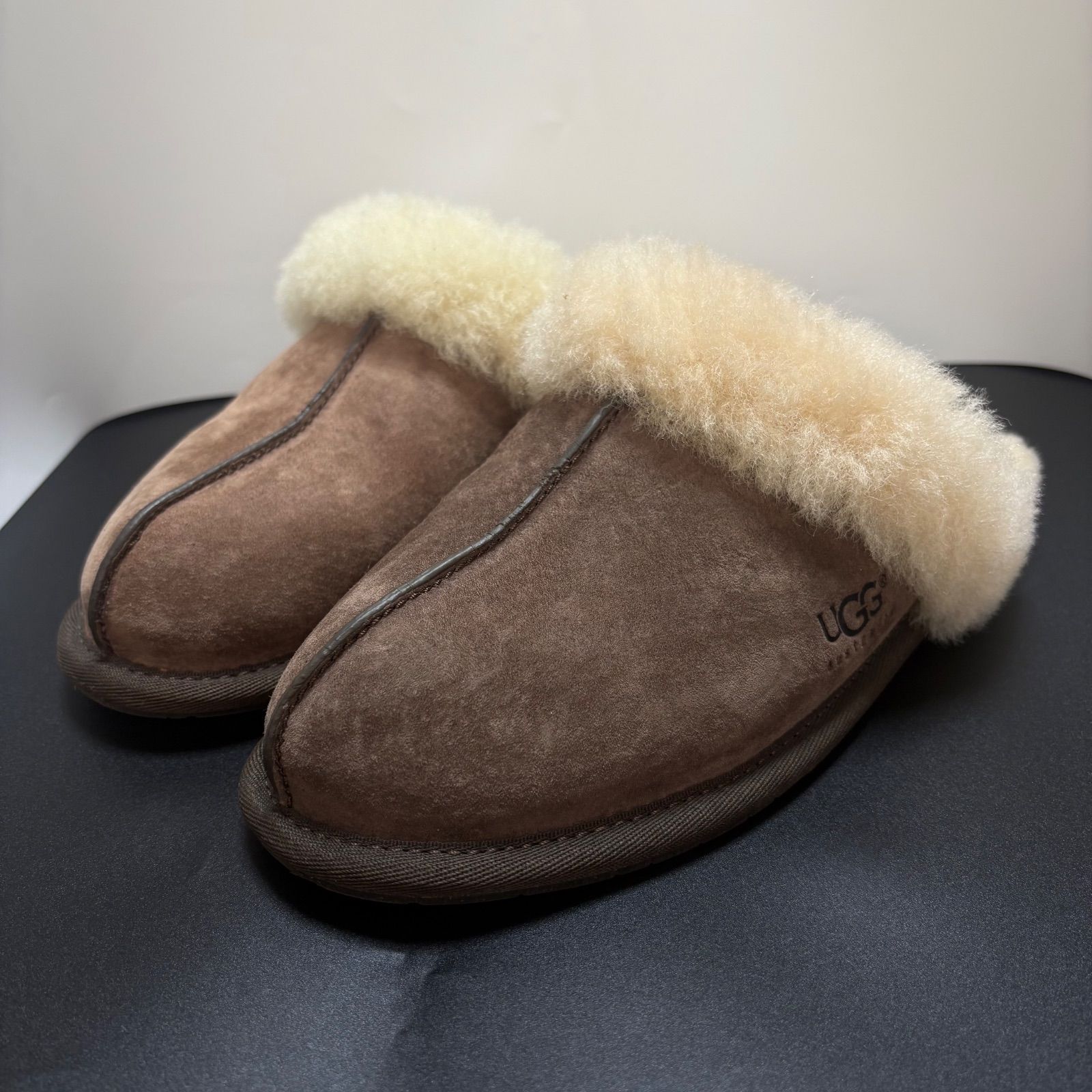 UGG (アグ) スエード ボア スリッパ 23CM UGG ブラウン スリッパ