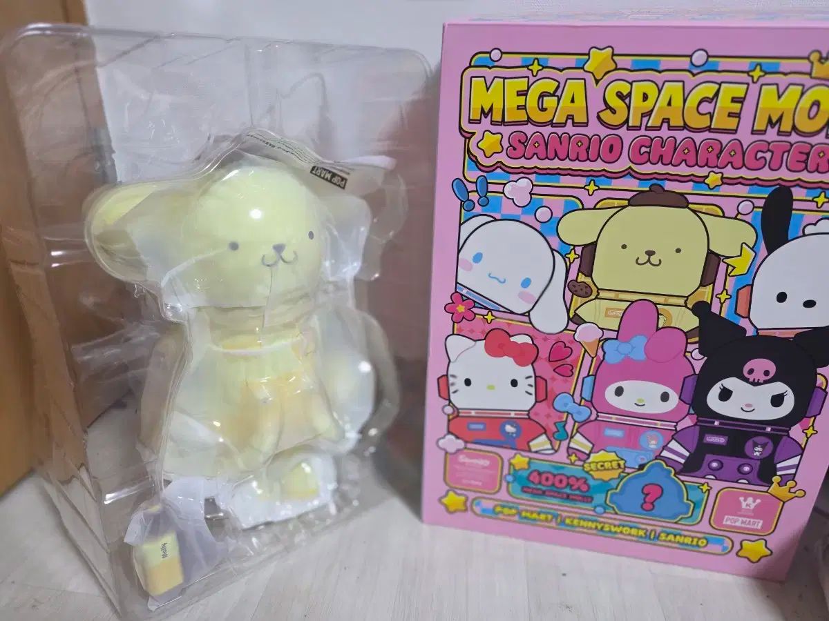 POP MART サンリオ MOLLY 400 ポムポムプリン 開封のみ 出品