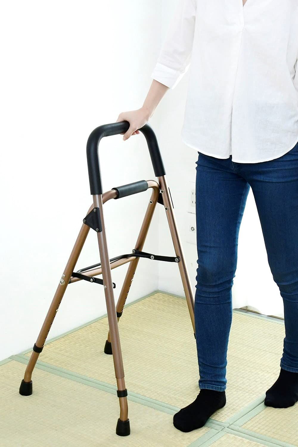 【数量限定】ブロンズ 幅44-47×奥行41-50×高さ80-95cm 手すり 杖 KTA-50(BZ) 室内 軽量 7段階高さ調節 完成品 (歩行補助) 立ちあがり補助 山善(YAMAZEN)