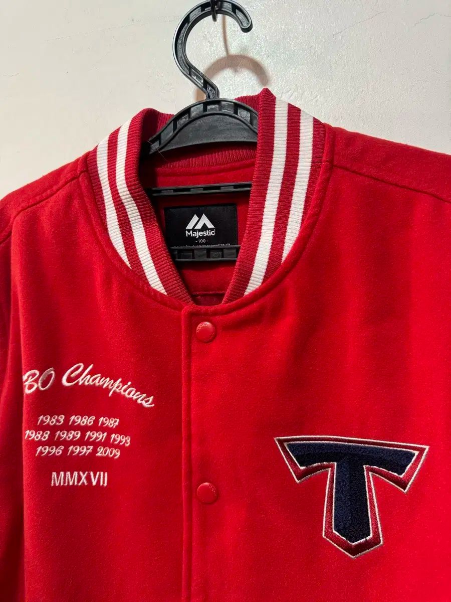 マジェスティック KIAタイガース 野球 アウター 100