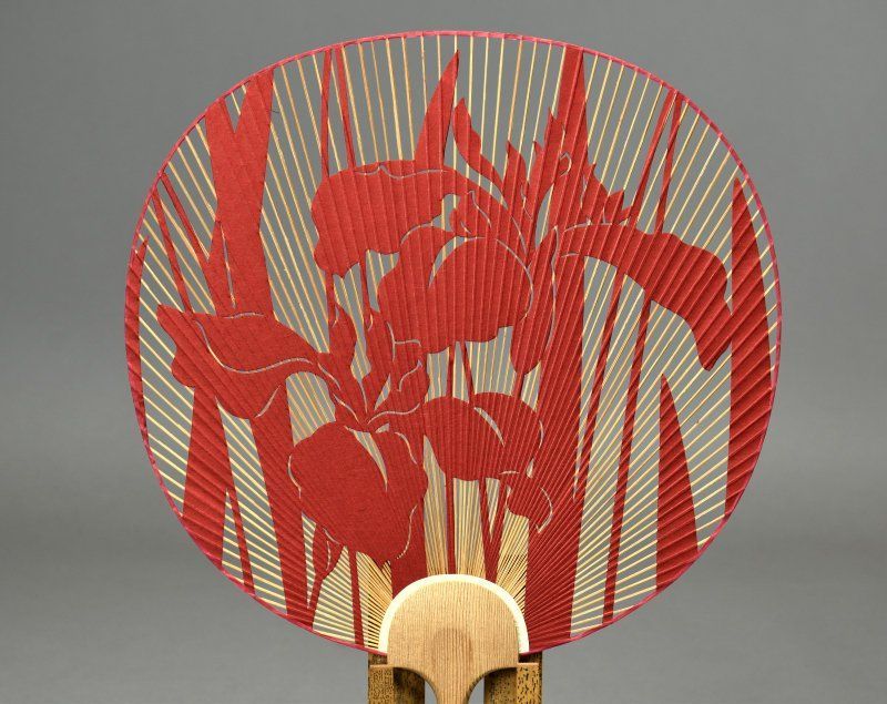 蔵A 4066 b 京うちわ 阿以波 あやめ 赤透かし 竹細工 39.3ｃｍ