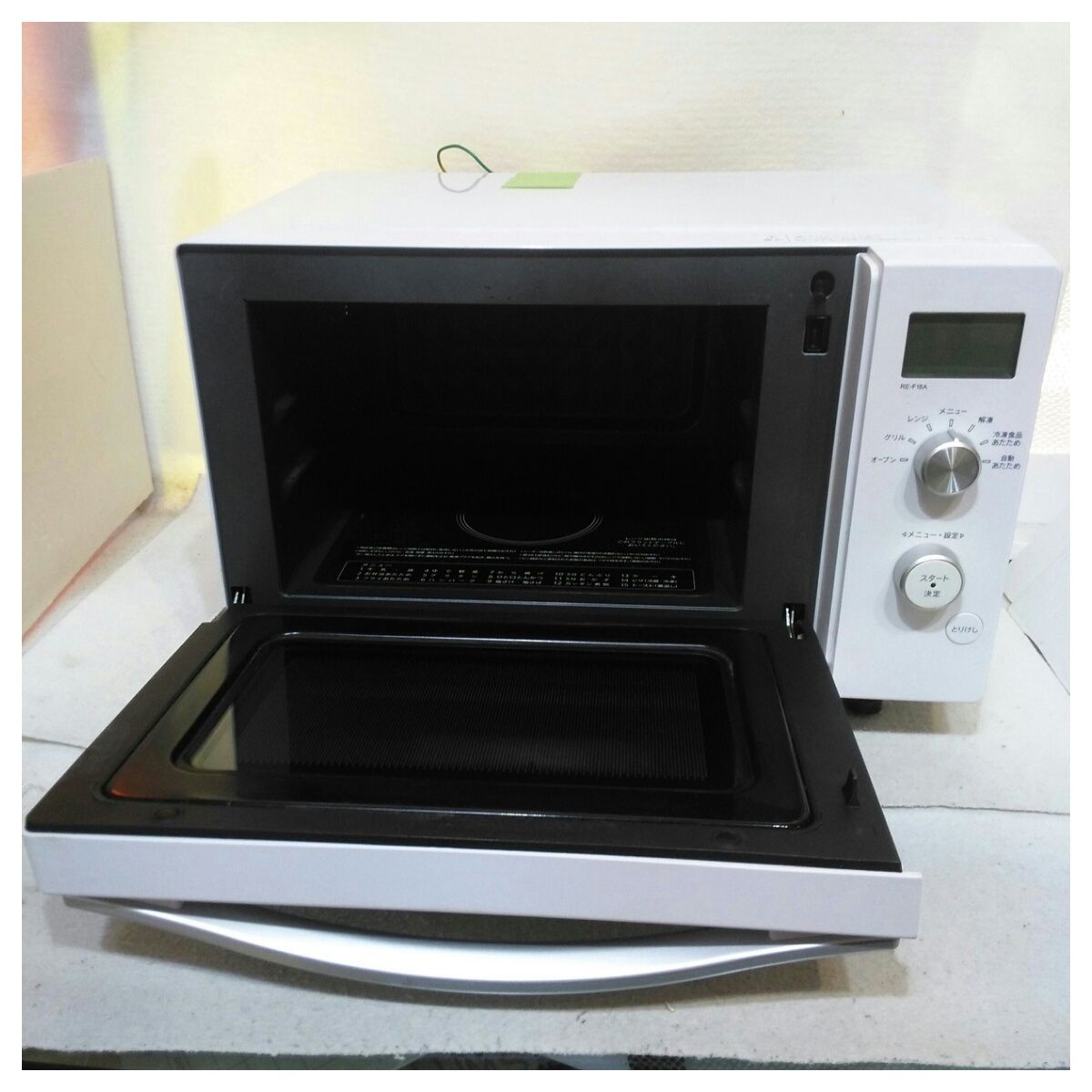  本体のみ シャープ 18 L オーブンレンジ RE F A W ホワイト系 2019年製 オーブンレンジ 電子レンジ オーブン