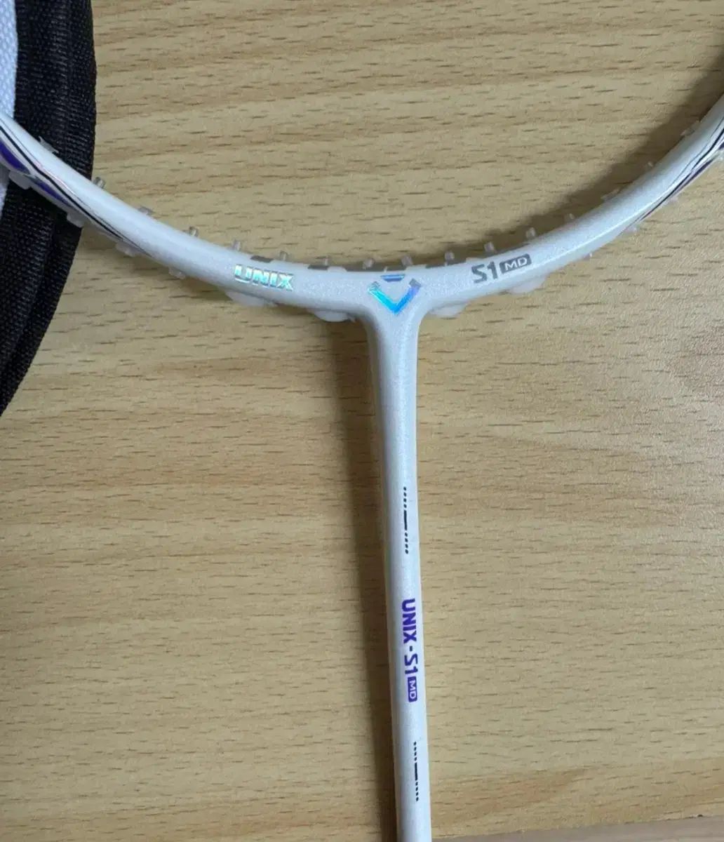 PrimiQ ユニックス S 1 バドミントン ラケット 白
