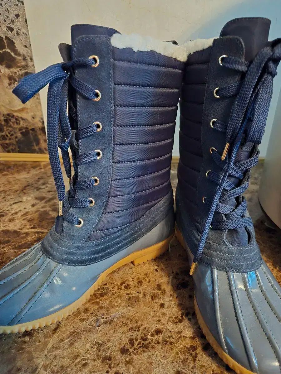  MARCJACOBS ダウンブーツ シープスキン その他 ブーツ