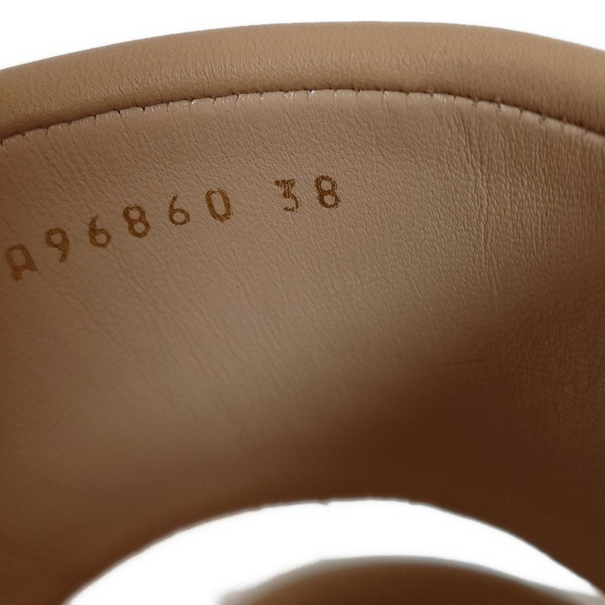 【美品】Sergio Rossi セルジオロッシ ミュール 38 ベージュ sergio rossi(セルジオロッシ) ミュール 38 レディース ベージュ