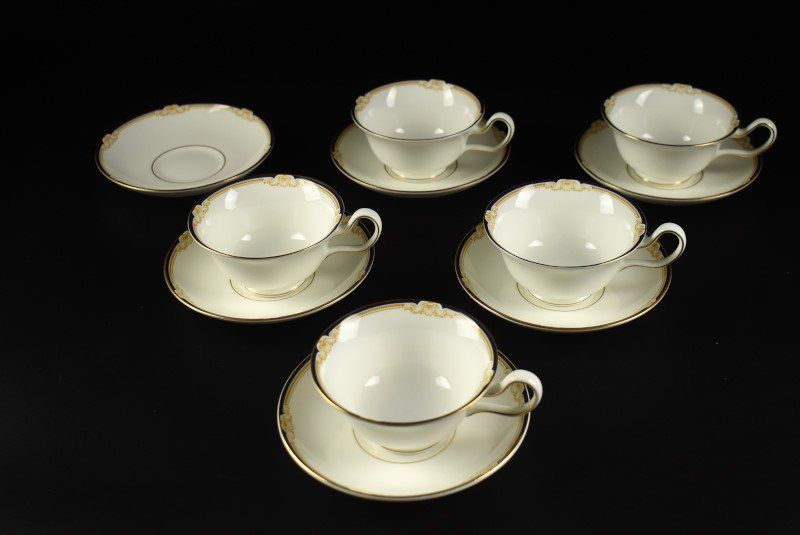 蔵A4489b ウエッジウッド WEDGWOOD キャベンディッシュ ピオニー ティーカップ5客ソーサー6客 ティーポット