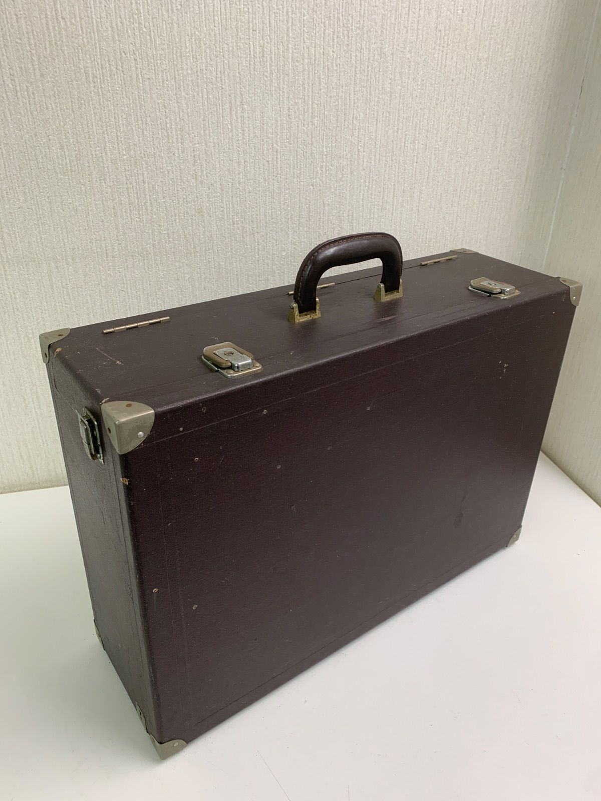 ヴィンテージ トランク アタッシュケース スタッズ アンティーク