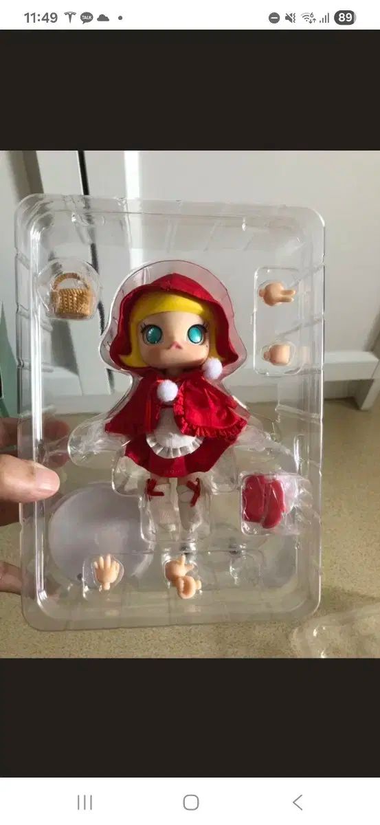 ポップマート LITTLE RED Molly フィギュア ぬいぐるみ