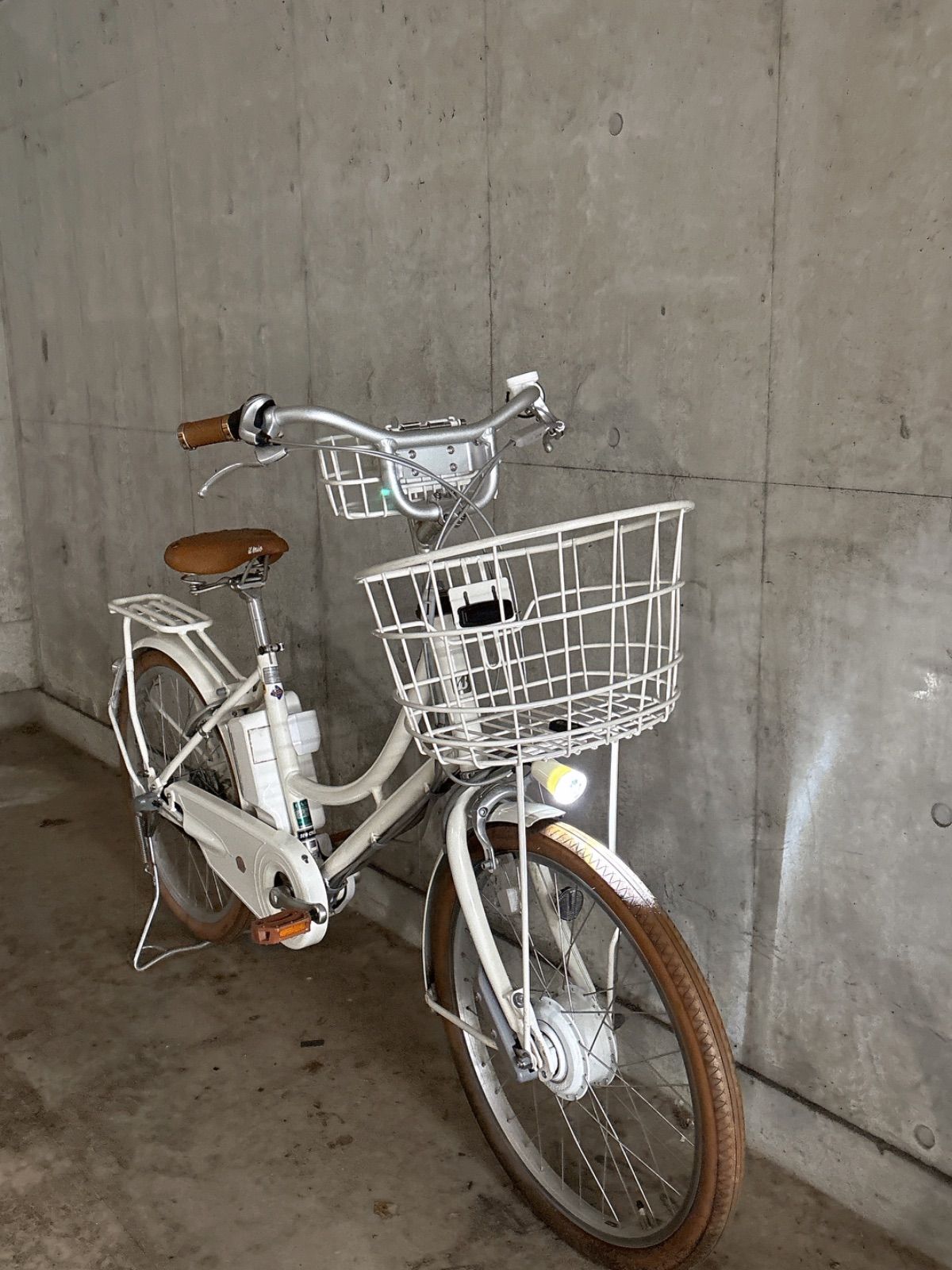 BRIDGESTONE 「ブリヂストン」 イルミオ IL4B49 24インチ 電動アシスト