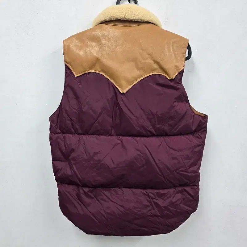 38 ぼっち ざ ろっく CHIMI チーマ マウンテン フェザーダウン ベスト レディース