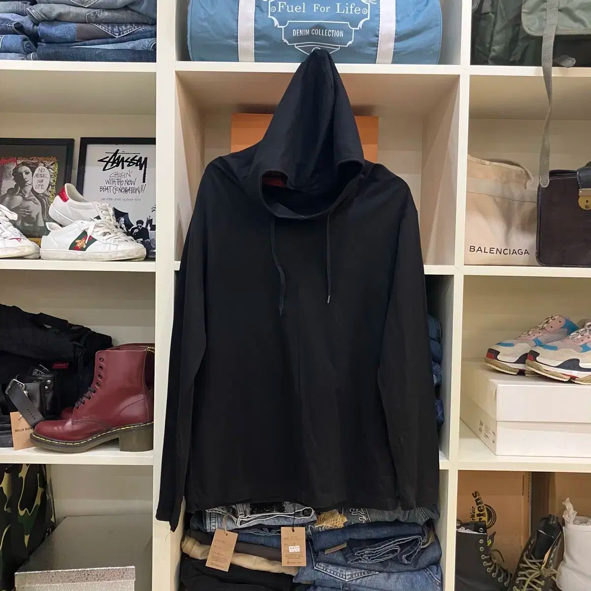 アト ブラック リオセル フード付きTシャツ