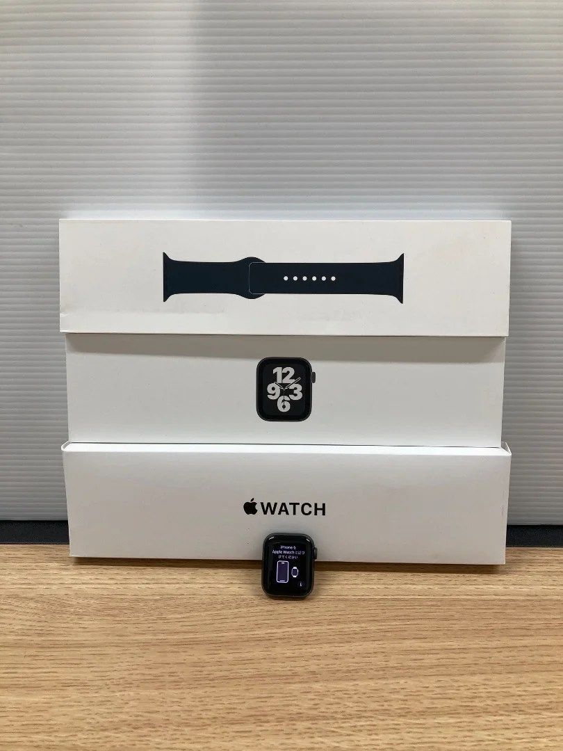 Apple Watch SE 40mm GPSモデル A2351 スペースグレイ Space Gray ミッドナイトスポーツバンド Midnight Sport Band ペアリング 済み 防水