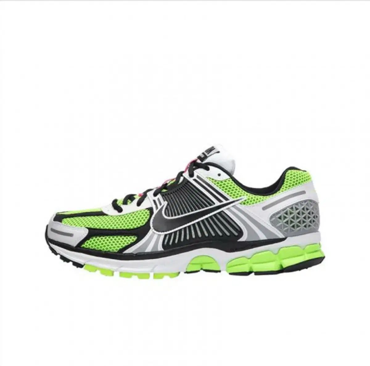 (280) ナイキ ズーム ボメロ5 エレクトリックグリーン