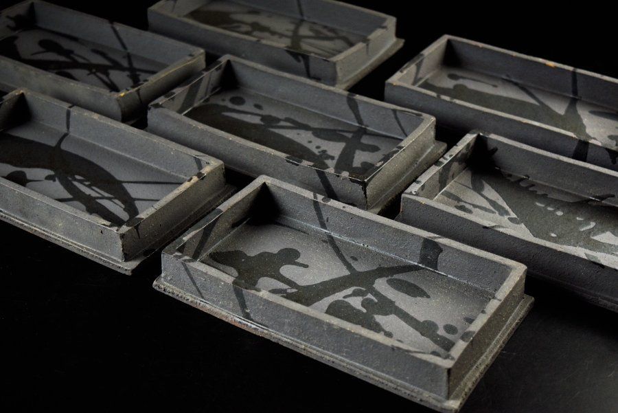 蔵A 3513 L 1 現代陶芸 笹山忠保 黒釉 長皿 七客