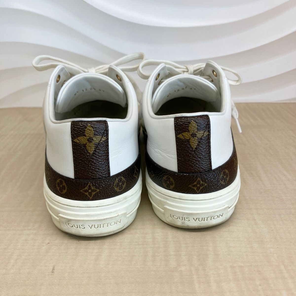 モノグラムグラセレザー