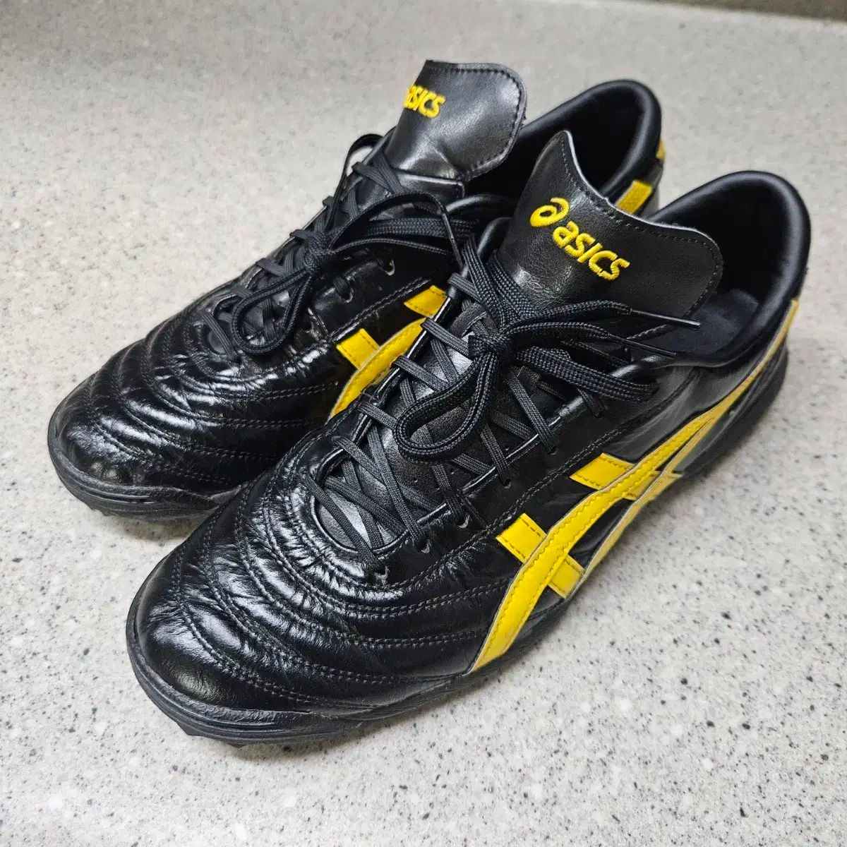 アシックス C 3 TF サッカーシューズ 270