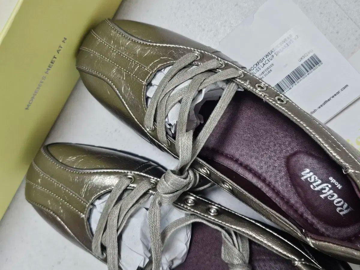 ロックフィッシュ ブリス レースアップ スニーカー DARK SILVER 245 -240