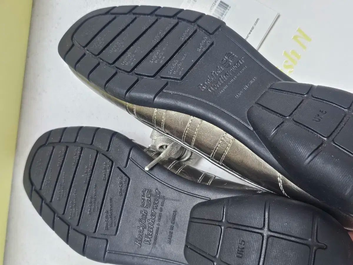  ロックフィッシュ ブリス レースアップ スニーカー DARK SILVER 245 -240 フラットシューズ バレエシューズ パンプス