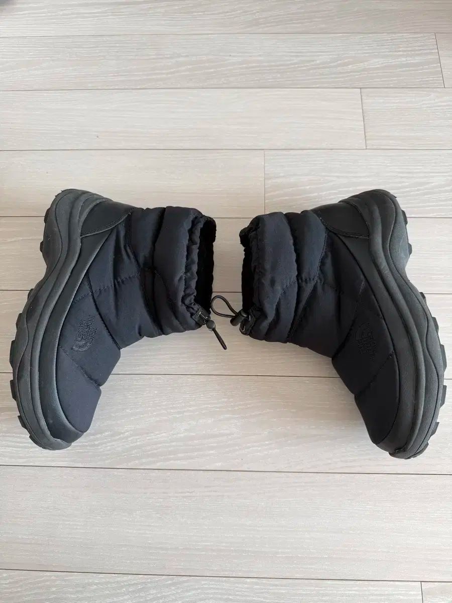  THE NORTH FACE ザノースフェイス ダウンブーツ ショート 240 ブラック その他 ブーツ