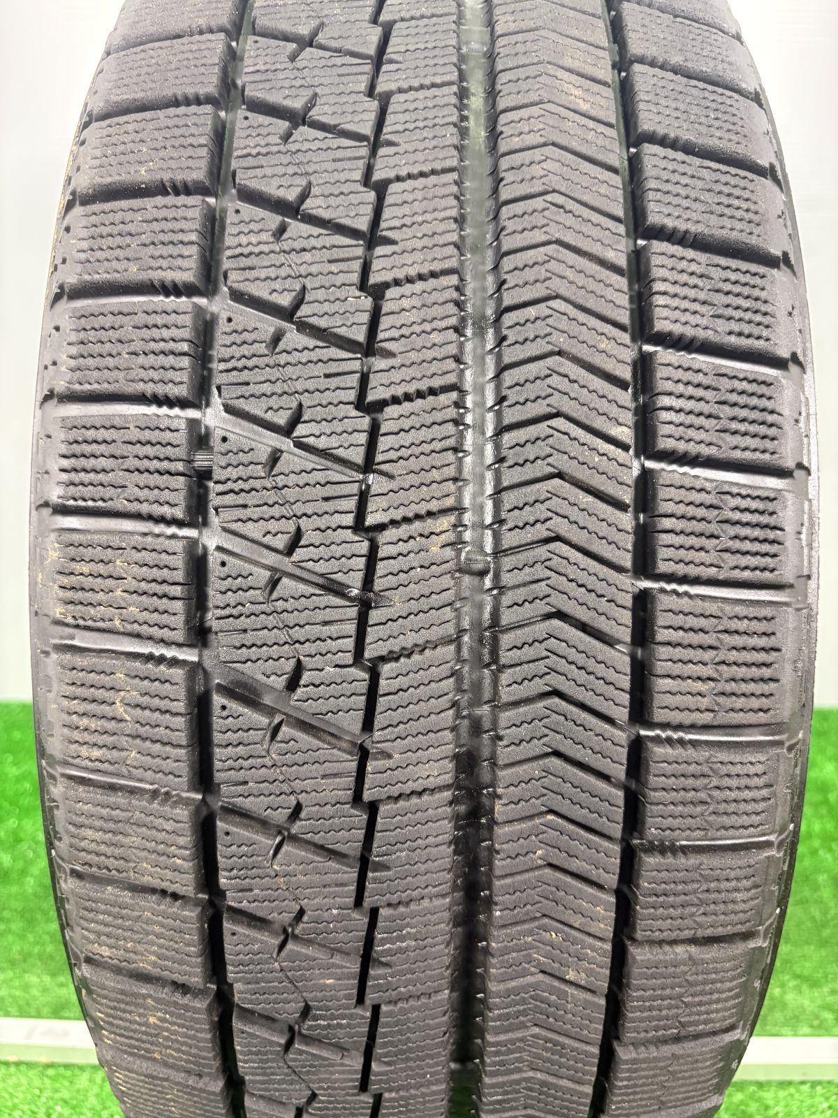 215 50 R 17 ブリヂストン VRX 2020年製 1本 冬 タイヤ スタッドレス TA 747