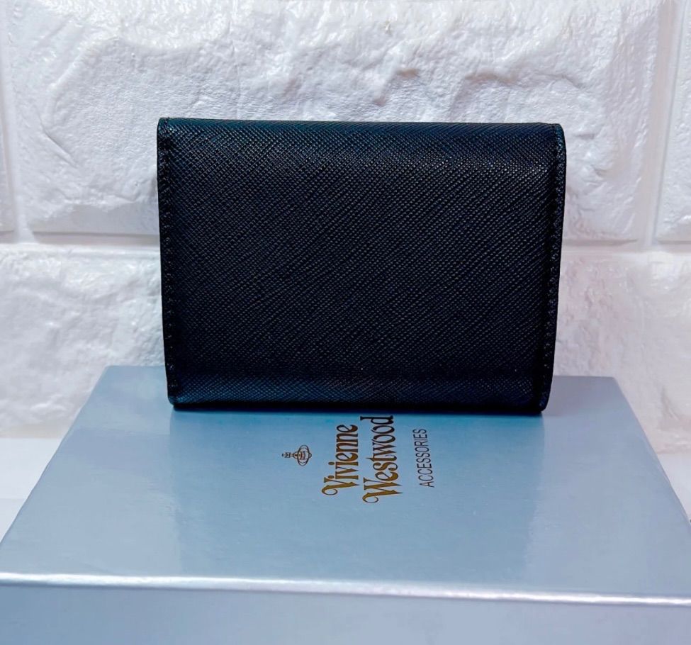 ショッパー付 Vivienne