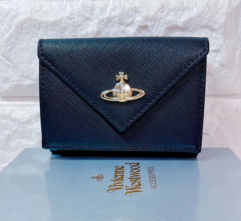 ‎登場 ショッパー付 Vivienne Westwood 3つ折り財布 ブラック