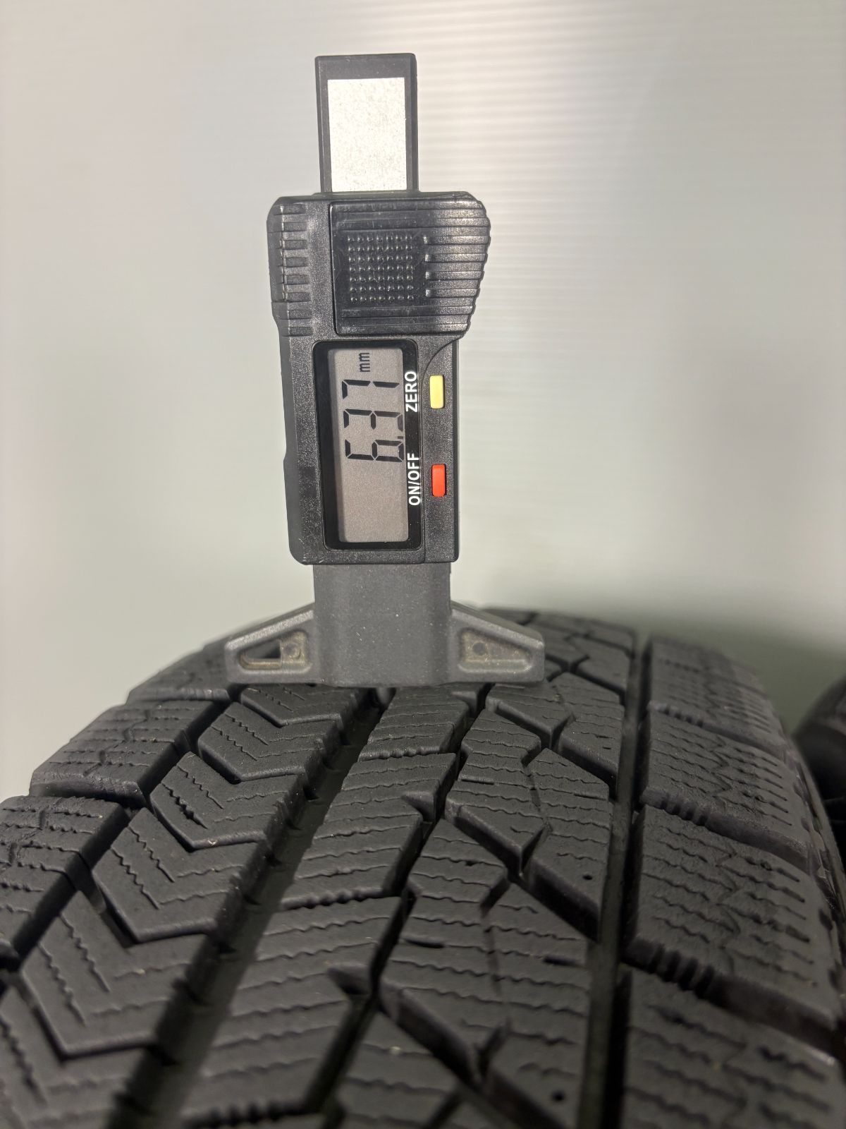 送料無料☆155/65R14 ブリヂストン VRX 2020年製 4本 冬 タイヤ