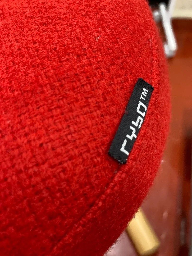 Rybo リボ社 姿勢矯正チェア Balans EASY バランスイージー レッド