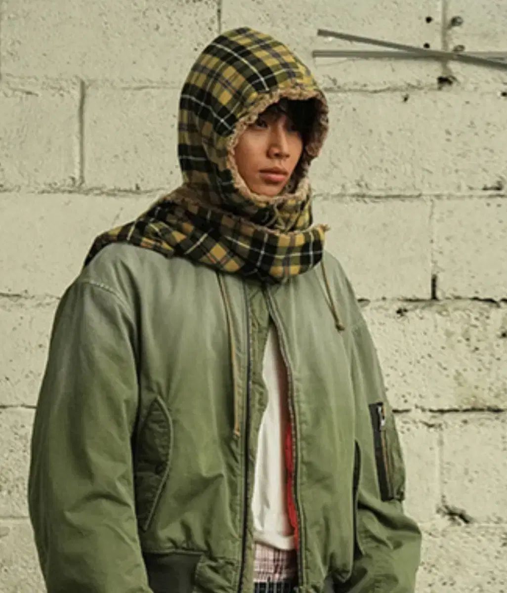 グレイルズ WHO フーディー ファー リバーシブル マフラー