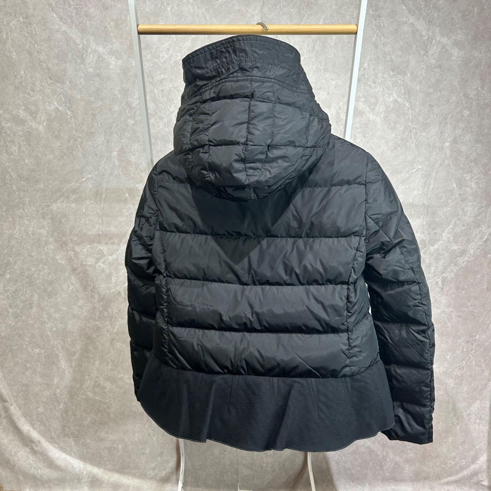 MONCLER モンクレール　NESEA ネセア　ダウンジャケット 美品 鑑定済】モンクレール NESEA ダウン ブラック サイズ0 フリル 美