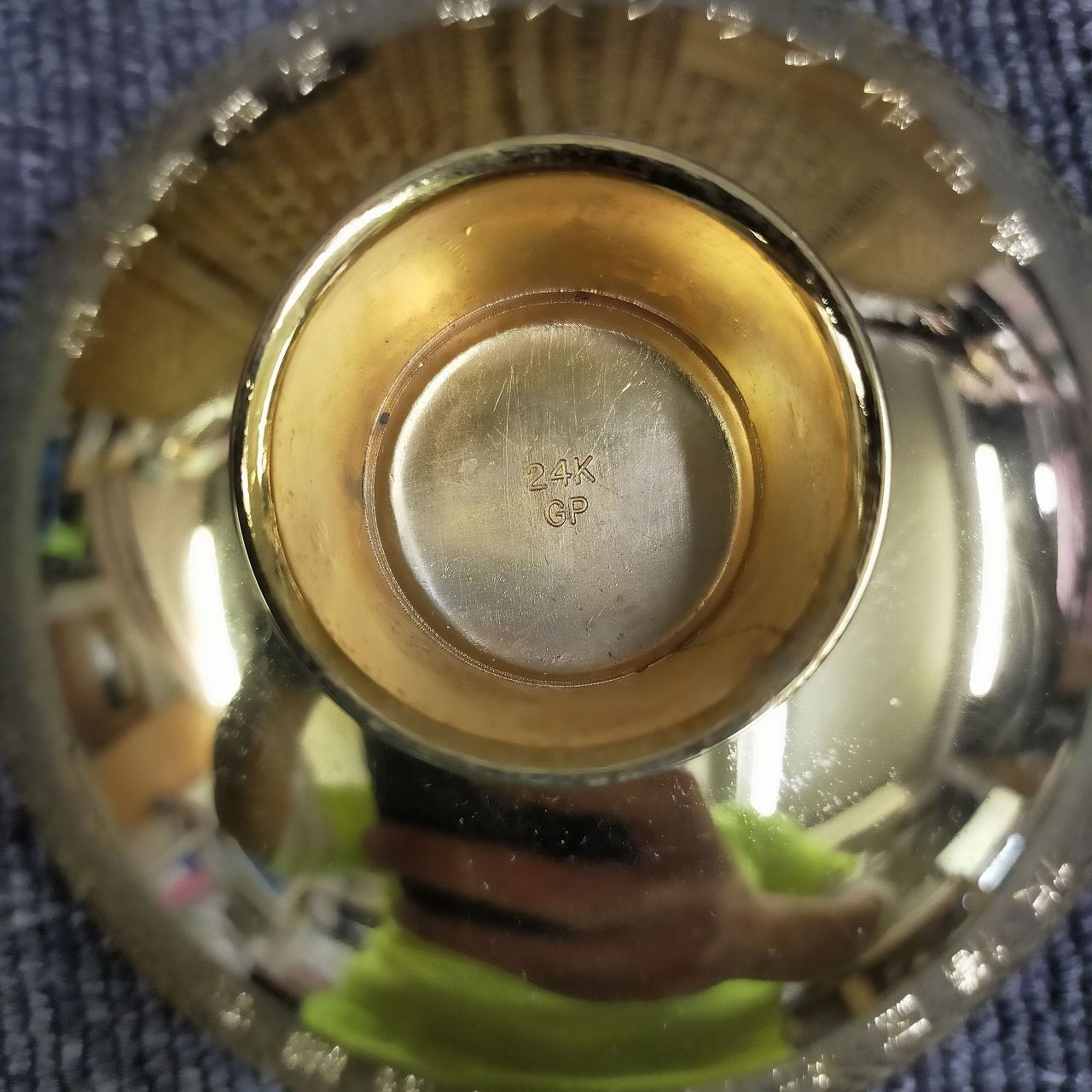 E16-20251111-06 24K GP 記念金盃 木箱入り ラジオ作品展 記念品