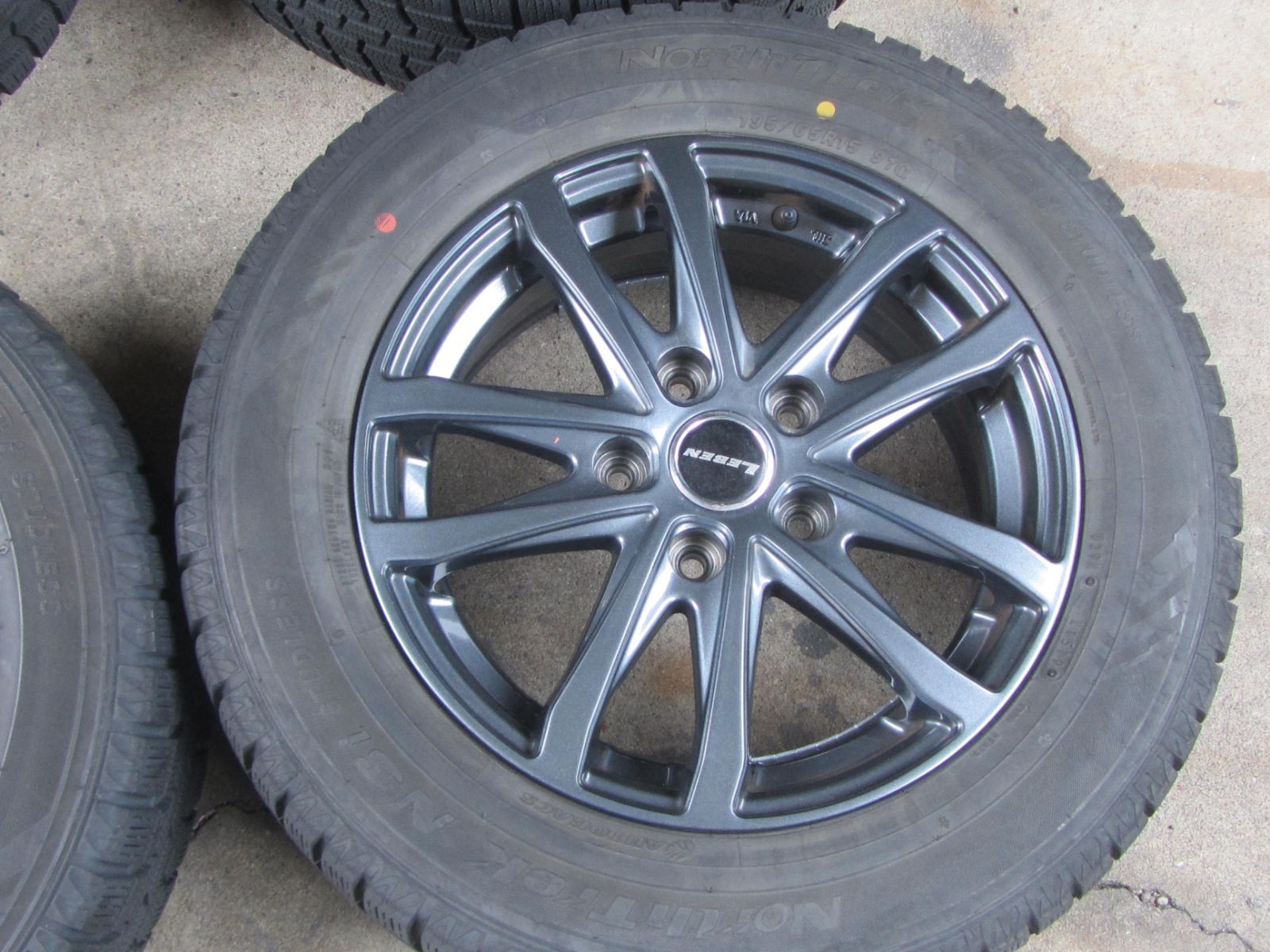 お買い得】195/65R15 スタッドレス ノーストレック N3i エスクァイア